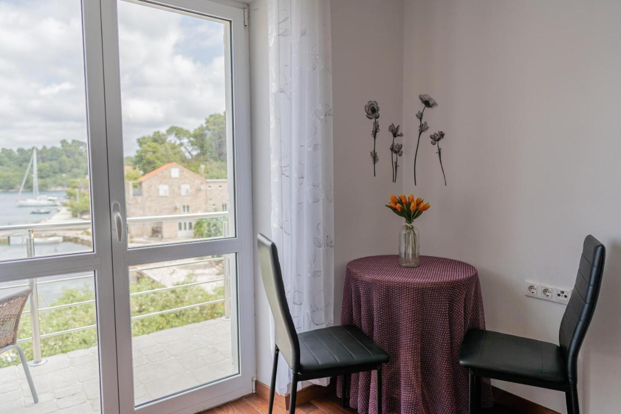 Guesthouse Kamarin Pomena Kültér fotó