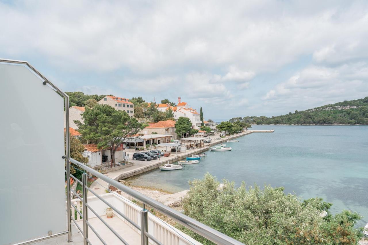 Guesthouse Kamarin Pomena Kültér fotó