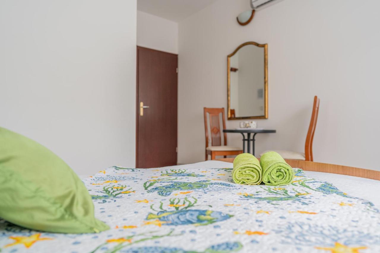 Guesthouse Kamarin Pomena Kültér fotó