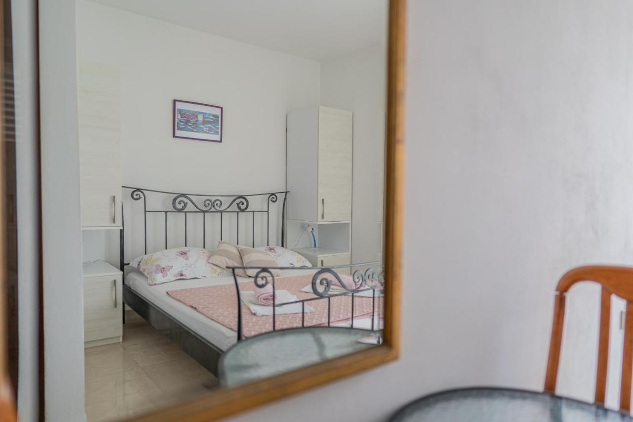 Guesthouse Kamarin Pomena Kültér fotó